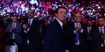 Kosova'da Albin Kurti zafer ilan etti